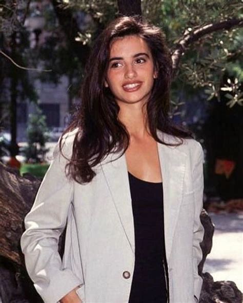 penelope cruz young age.